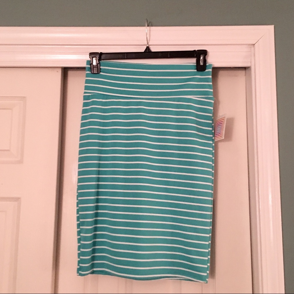 NWT LuLaRoe Cassie Teal with White Stripes